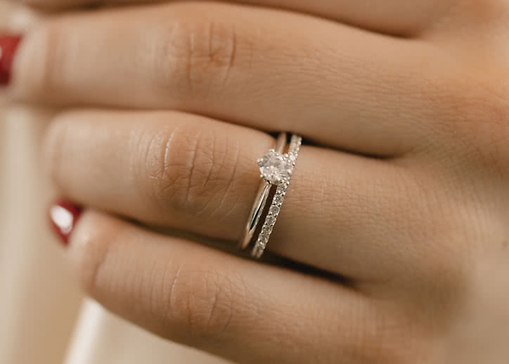 Klassisk alliansring med diamanter 18K Gulguld, Vigselring från VANBRUUN